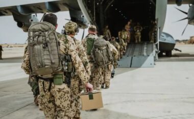“Sulmet e panikut erdhën vite më pas”/ Veteranët gjermanë tregojnë për pasojat e padukshme të luftës