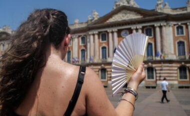 Europa nën goditjen e vapës ekstreme, Franca thyen rekord temperaturash dhe Spanja shpall alarm të kuq, shtohen kostot e energjisë dhe frika nga zjarret
