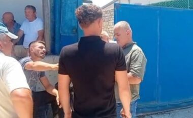 Banorët e lagjes Koçiaj në Varibop ndalojnë punimet, kundër asfaltimit vetëm të një pjese të rrugës