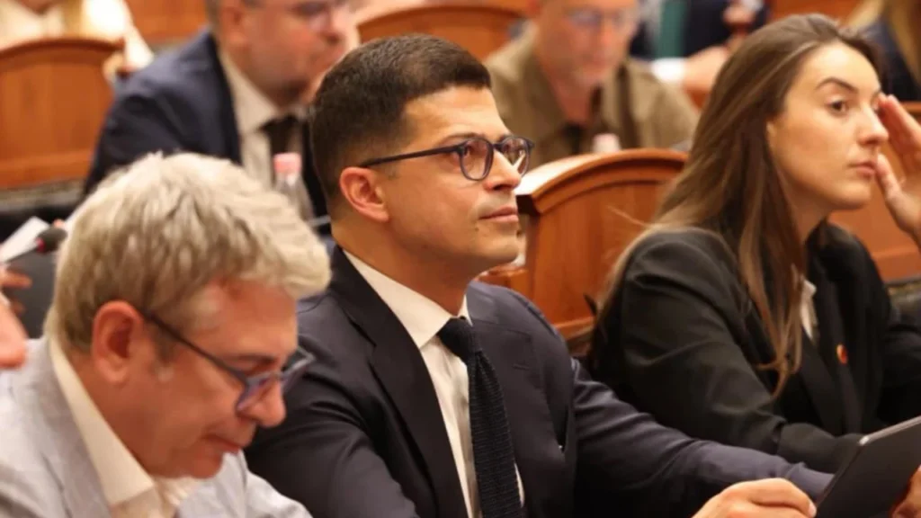 Protests in Tirana, socialist MP reacts: Alongside the chants for a new Albania, I stand for a strong Albania